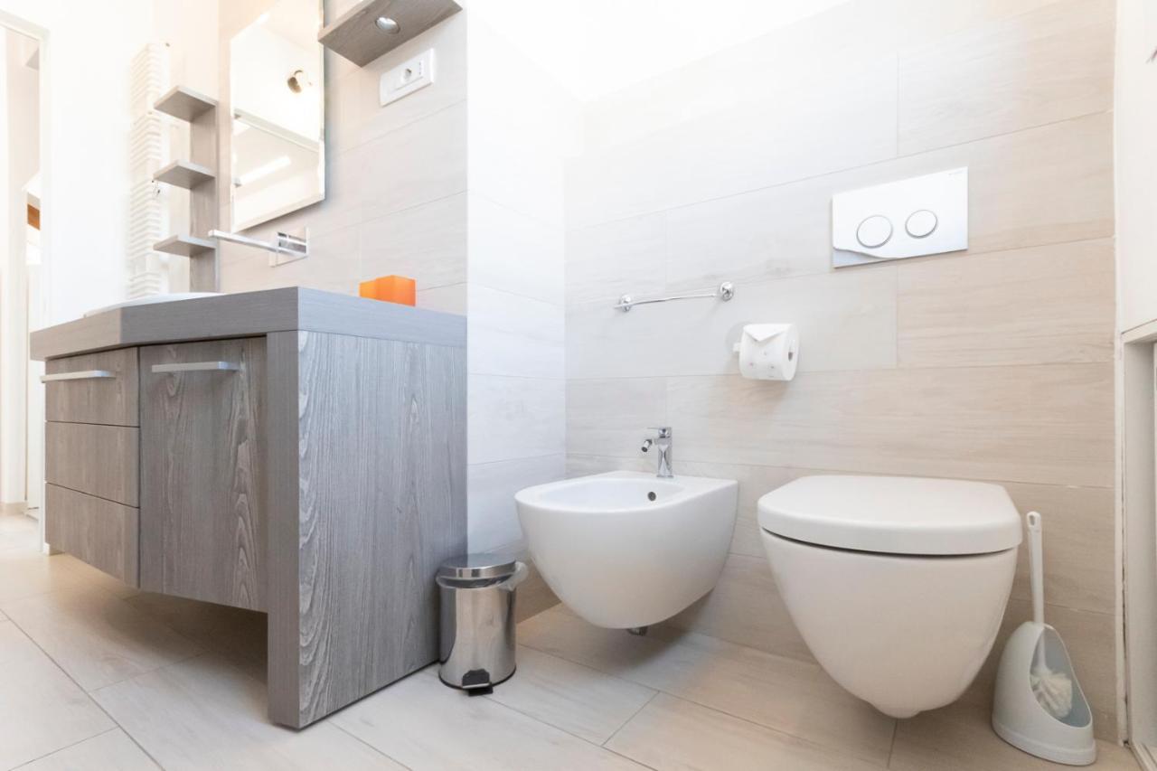 Mansarda Cola Apartment Милано Екстериор снимка